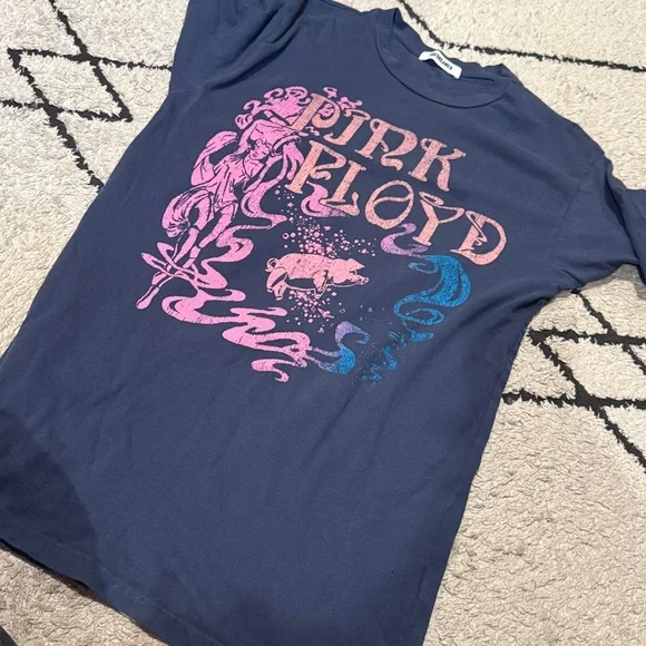 daydreamer Pink Floyd Navy Tee with Pink & Teal Graphic xs - Picture 3 of 5